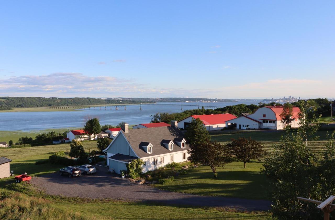 Bed & Breakfast, Gite La Princesse Des Champs Saint-Jean-de-Boischâtel 外观 照片